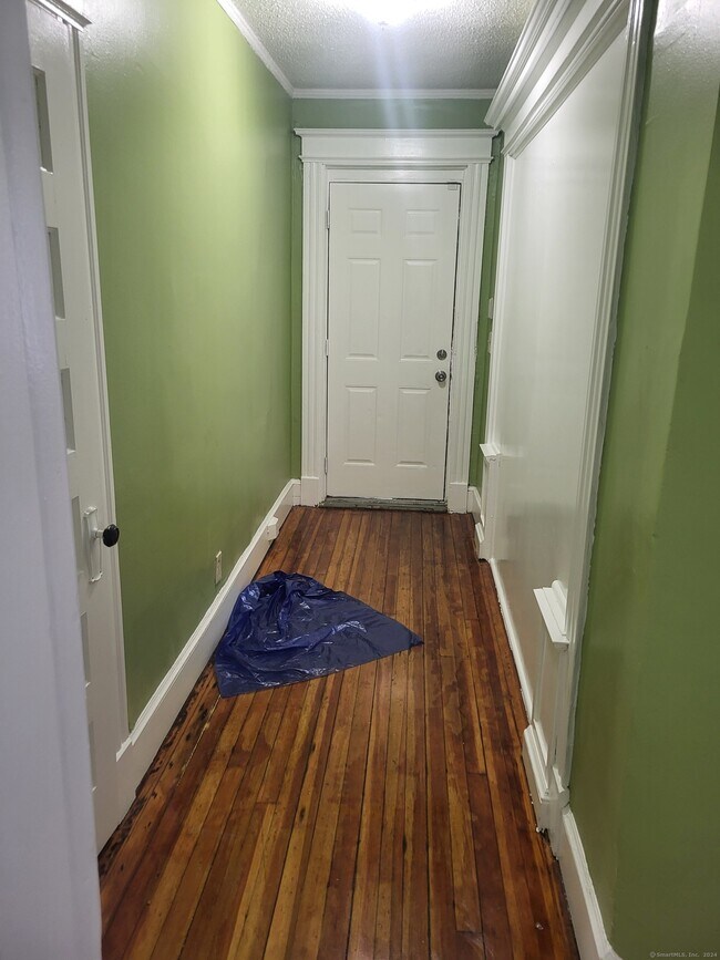 Building Photo - 83 Waterville St