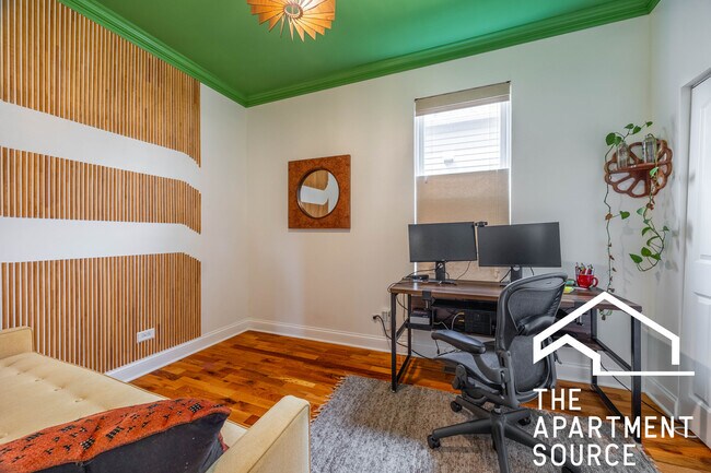 Foto del edificio - 2833 N Spaulding Ave