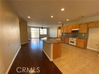 Foto del edificio - 13352 Pleasant View Ave