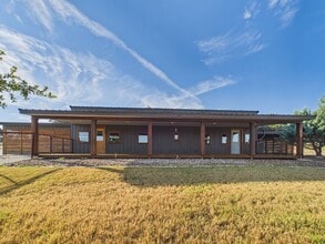 Building Photo - 1016 Luckenbach-Cain City Rd