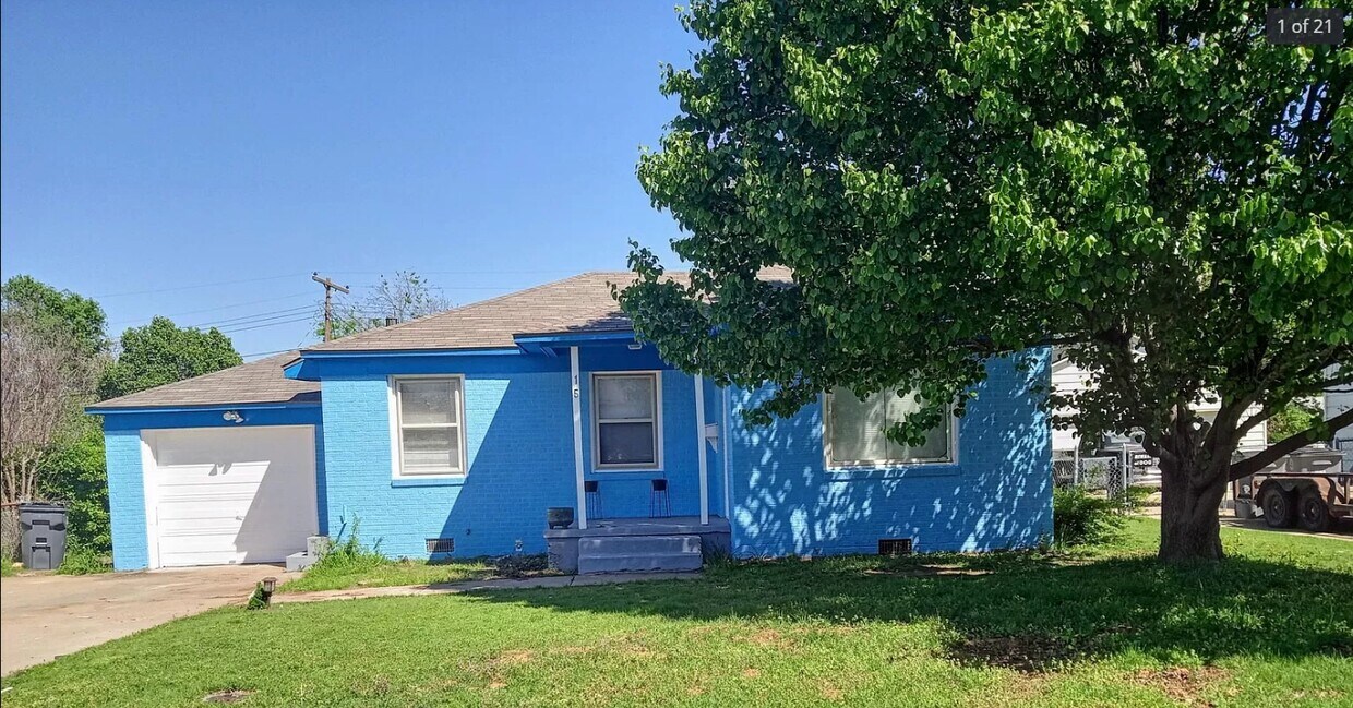 Foto principal - 15 NW 28th St
