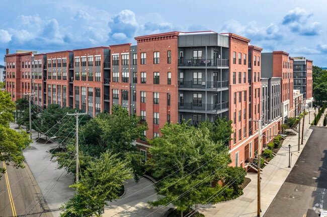 Building Photo - Olive & Wooster