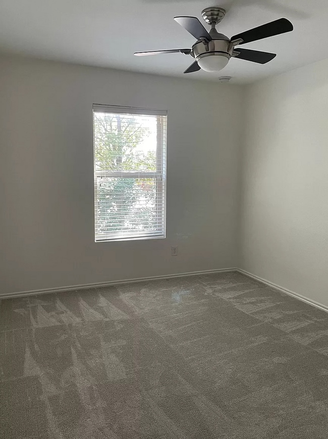 Building Photo - 1165 Sophia St