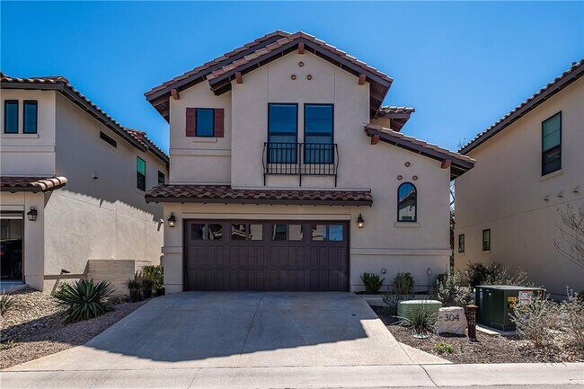 Foto del edificio - 304 Honey Creek Ct