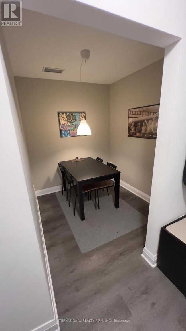 Building Photo - 1936 Rymal Rd E