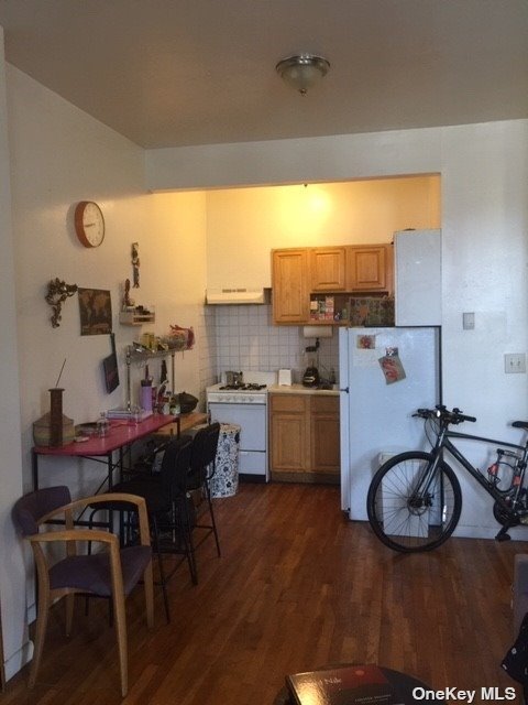 Building Photo - 567 Sutter Ave