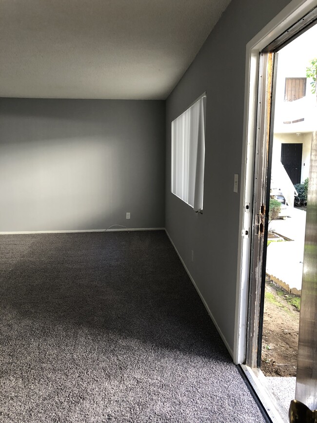 Foto del edificio - 887 Glenway Dr