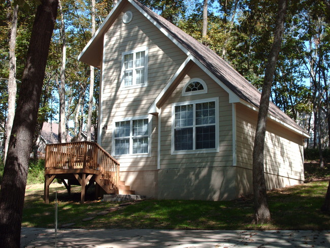 Cabaña - Moonlight Cottages, Duplex and Townhomes