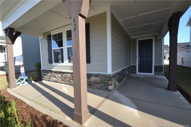 Building Photo - 421 Canyon Spring Trl
