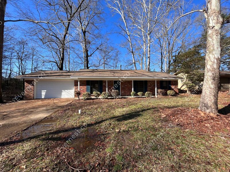 Primary Photo - 3049 Bienville Dr