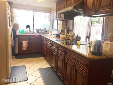 Building Photo - 4 br, 2 bath House - 25 Deerwood W
