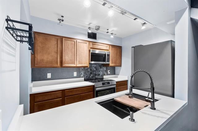 Foto del edificio - 3103 Wycliff Ave
