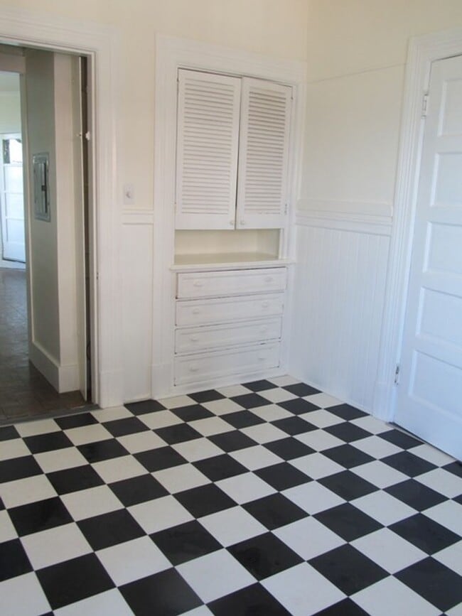 Building Photo - Amazing View! Charming Studio Unit! Bay Vi...
