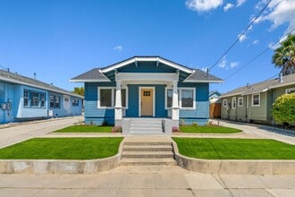 Building Photo - 612 Seabright Ave