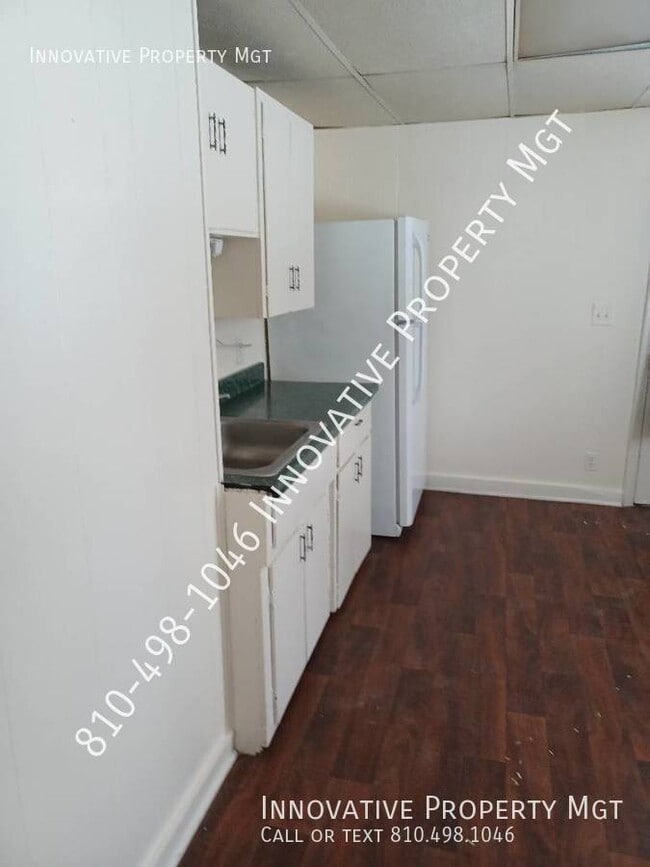 Building Photo - Great 1 Bedroom Apartment! Close to Downtown!