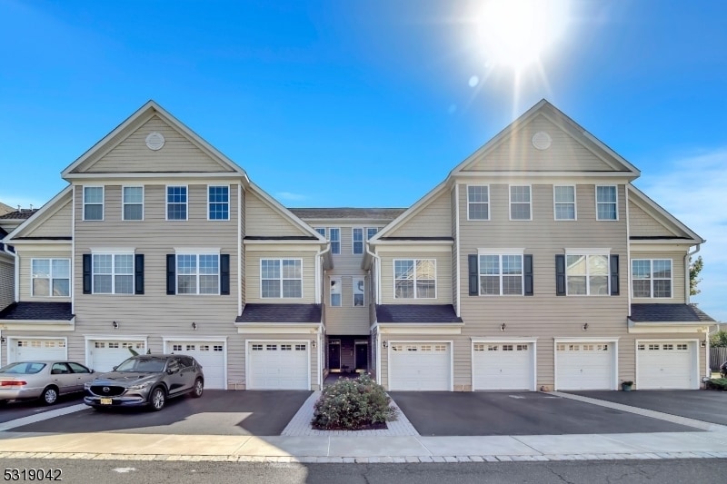 Primary Photo - 16 Patriots Path