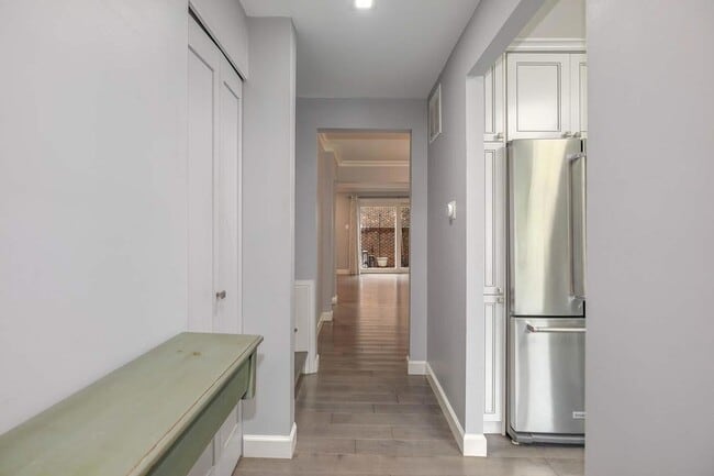 Photo - 935 S Taylor St Townhome