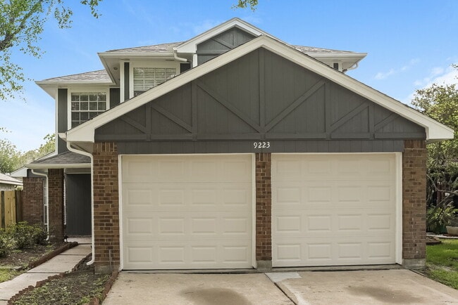 Building Photo - 9223 Bristlebrook Dr
