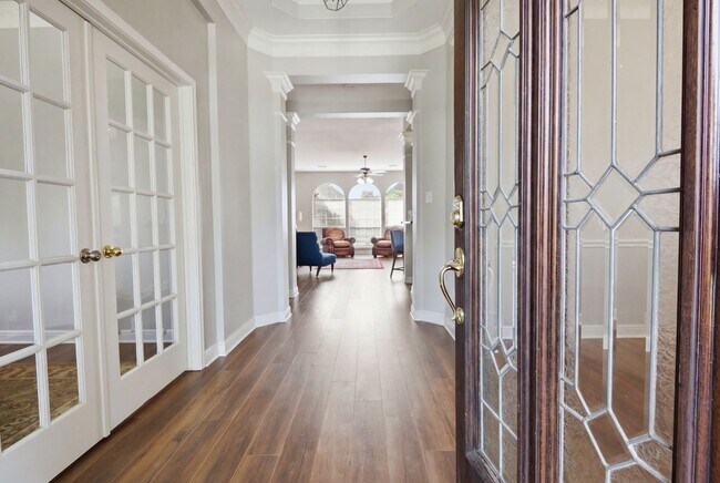 Foto del edificio - 13815 Wetherfield Ln