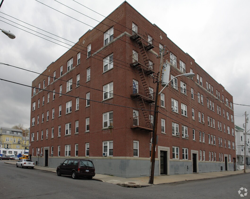 28 Purser Pl, Yonkers, NY 10705 Apartments in Yonkers, NY