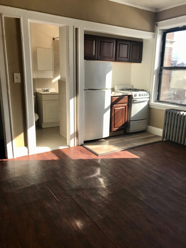 Primary Photo - 223 Washington Ave