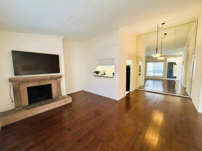 Building Photo - 2001 Bering Dr