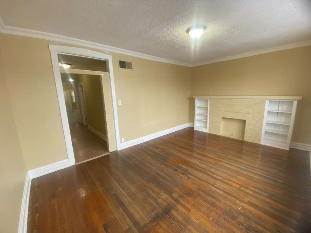 Foto principal - 5952 W Roosevelt Rd