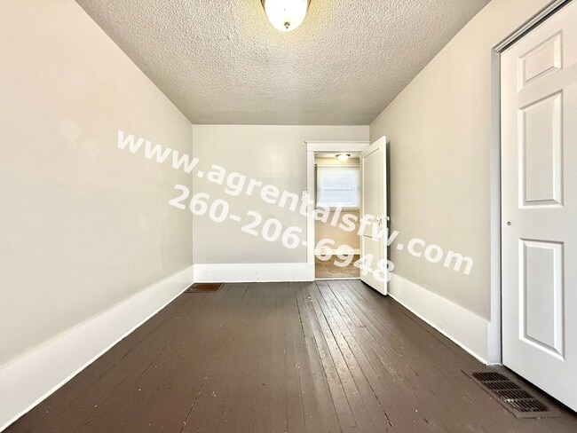 Foto del edificio - 4 bedroom house