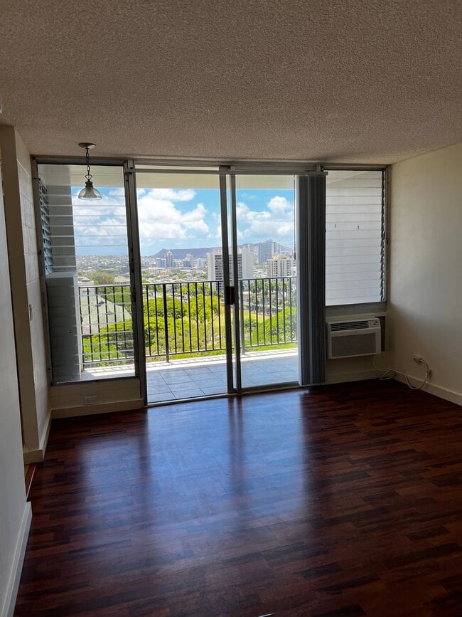 Foto del edificio - 1541 Dominis St