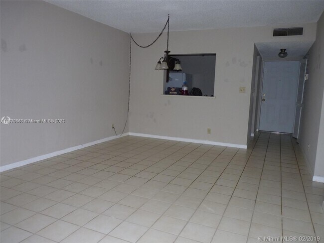 Building Photo - 4163 NW 90th Ave