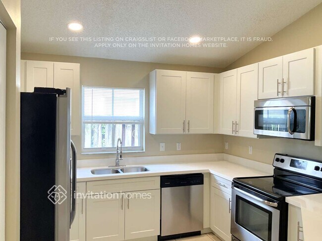 Foto del edificio - 6249 Island Way