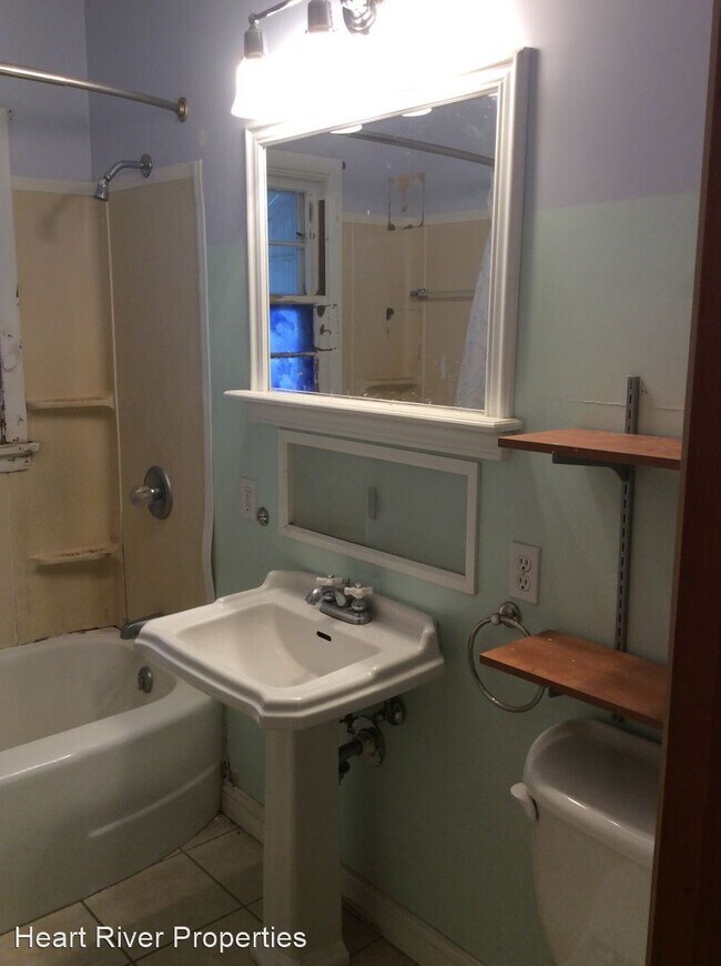 Foto del edificio - 3 br, 2 bath House - 504 5th St West