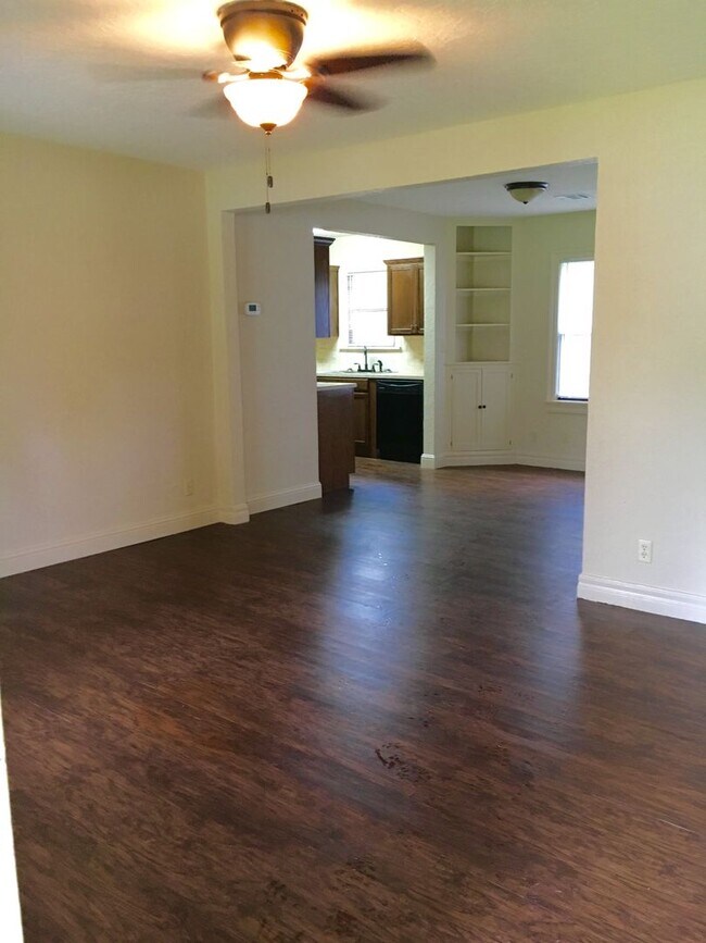 Foto del edificio - 829 NW 17th St