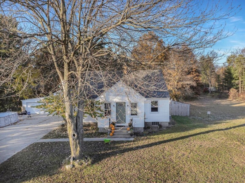 497 Riley St, Holland, MI 49424 House Rental in Holland, MI