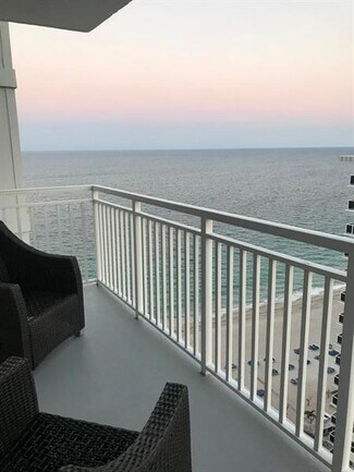 Building Photo - 3750 Galt Ocean Dr