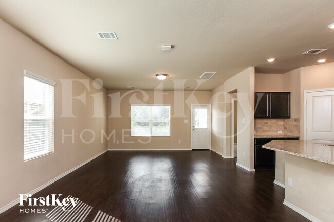 Building Photo - 32079 Camellia Bnd
