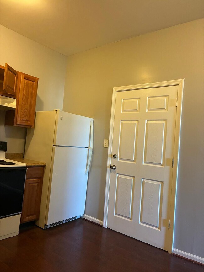 Building Photo - 1719 Pennsylvania Ave