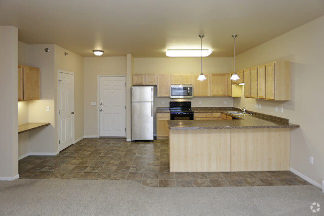 2HAB, 1BA - 980 ft² - Shadow Ridge Apartments