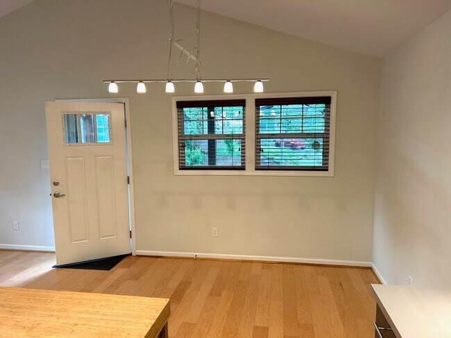 Building Photo - East Asheville - Contemporary Bungalow