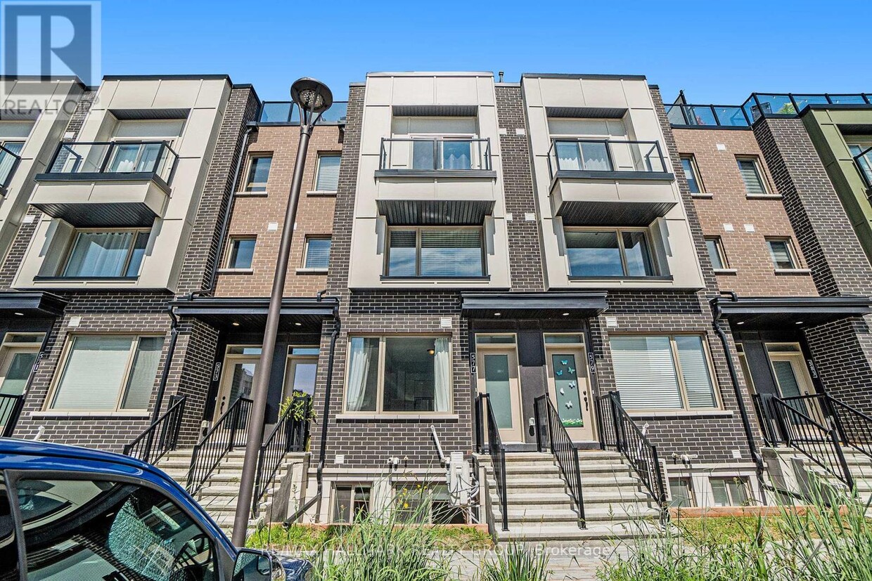 Primary Photo - 577 Takamose Private