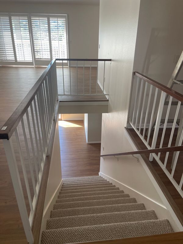 Building Photo - 415 Falconrock Ln