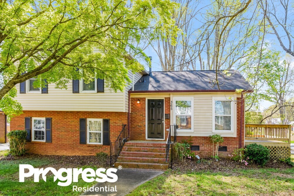 365 Clover Hitch Dr, Charlotte, NC 28215 House Rental in Charlotte