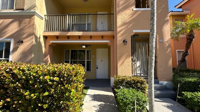 Foto del edificio - 3549 Forest Hill Blvd