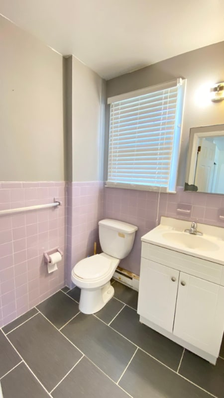 Building Photo - 304 Elsmere St