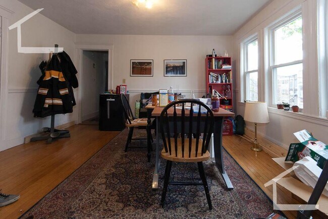 Photo - Awesome 2 bed 1 bath in Brighton.... Don't miss out House