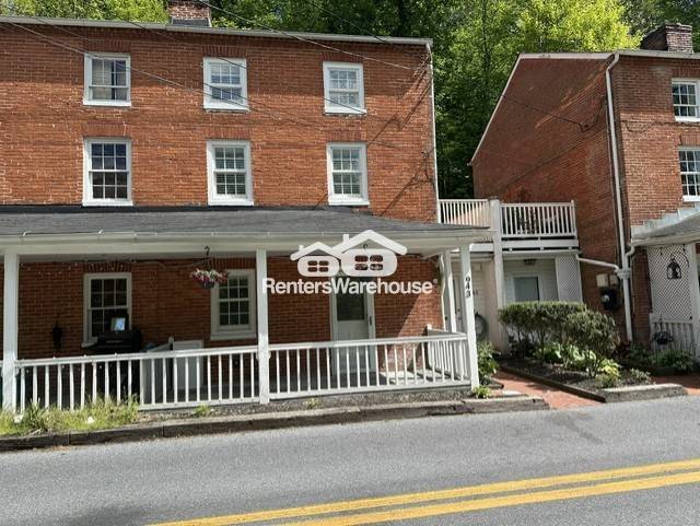 Building Photo - 943 Oella Ave
