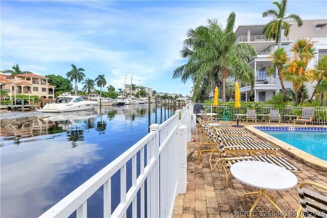 Building Photo - 125 Isle of Venice Dr