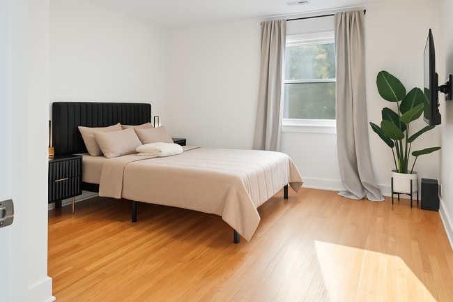 Foto del edificio - 523 Princeton St