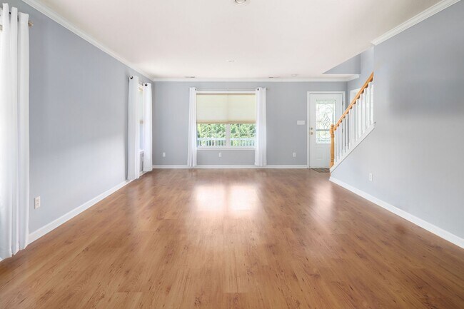 Foto del edificio - Lovely Two-Story Home in Weaverville