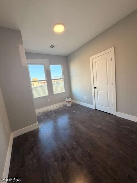 Building Photo - 69 Brookdale Ave